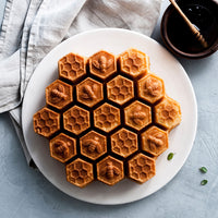 Nordic Ware 10 Cup Honeycomb Pull-Apart Pan