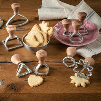 Marcato 2.7" Ravioli Cutter, Flower Shape