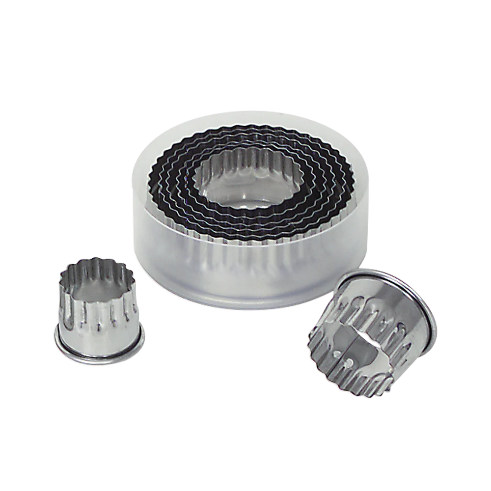 Gobel 8 Piece Fluted Pastry Cutter Set