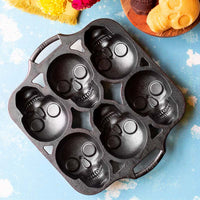 Lodge Sugar Skull Mini Cake Pan