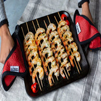 Lodge 6.5" x 6.5" Pot Holder, Silicone