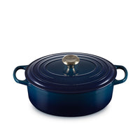 Le Creuset 4.7 Litre Oval Dutch Oven
