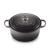 Le Creuset Oyster 6.7 Litre Round Dutch Oven