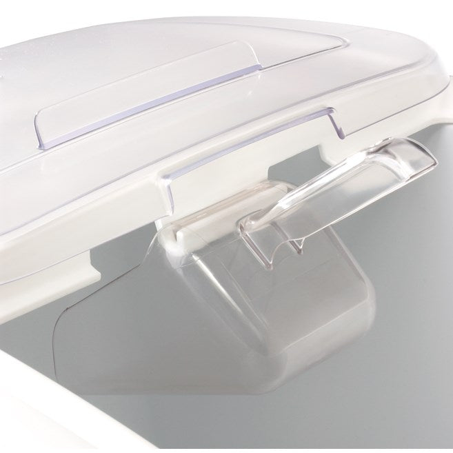 Rubbermaid Bouncer 32 oz Plastic Utility Scoop, Clear