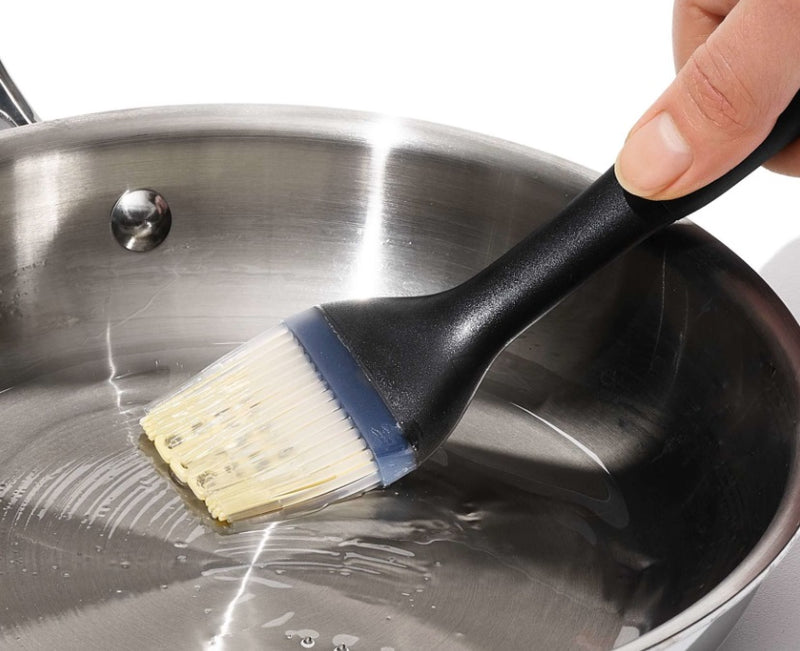 Oxo 1071062BK Good Grips 7.6" Silicon Pastry Brush, Black