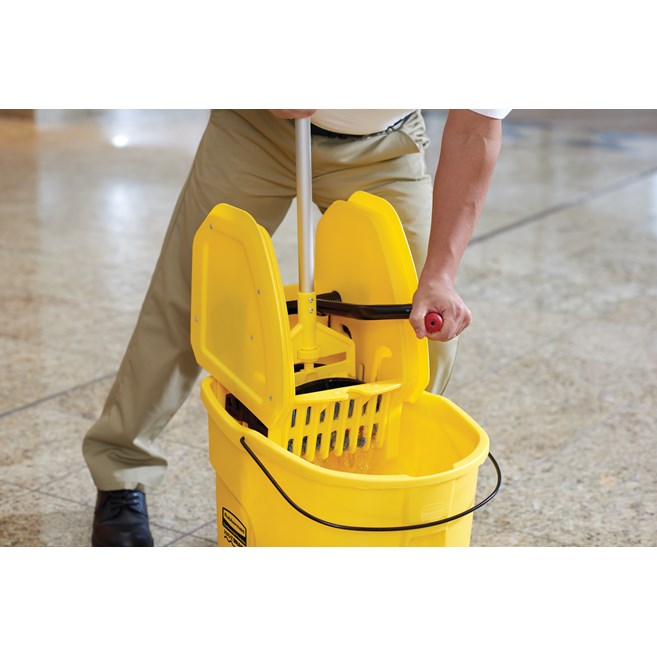 Rubbermaid WaveBrake 35 Qt Mop Bucket with Down Press Wringer, Red