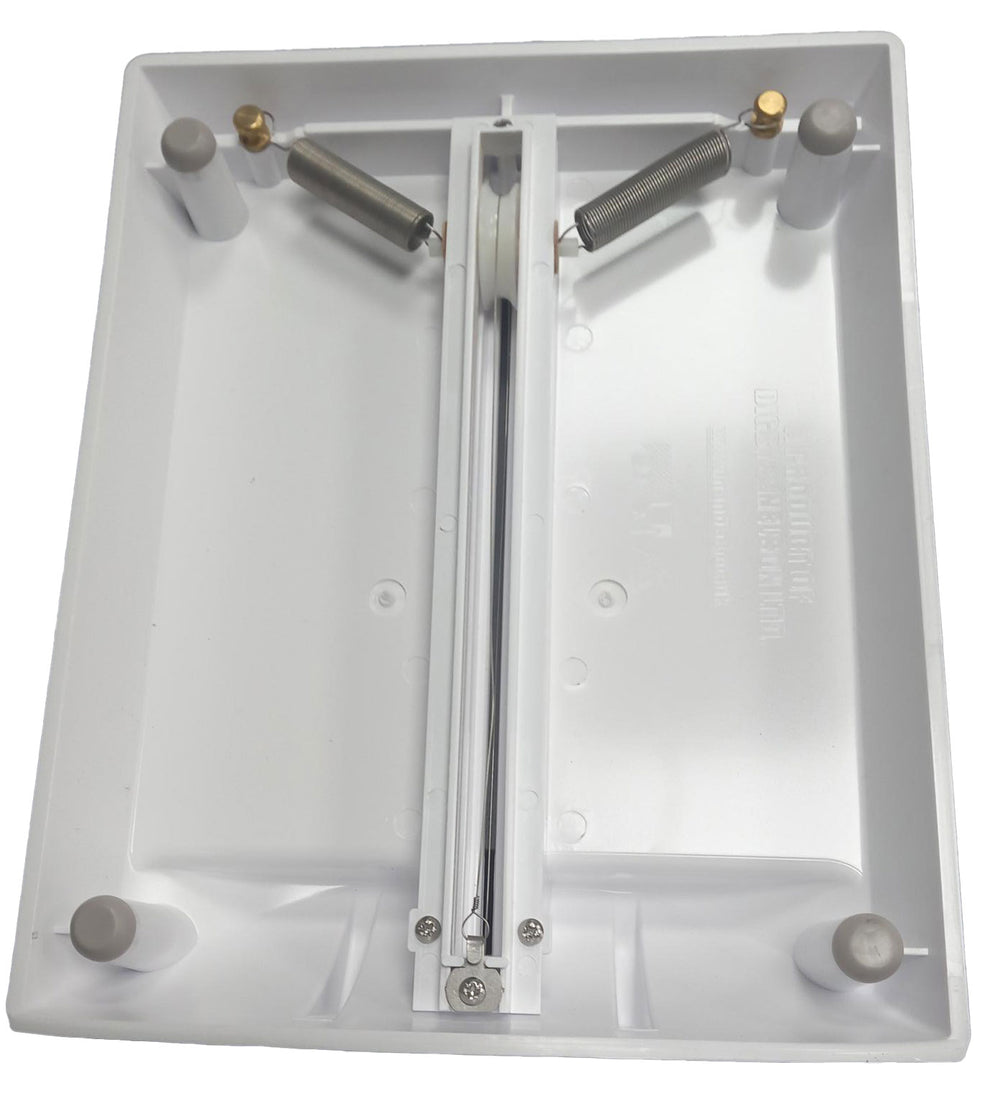 Nella Cheese Cutter, 14" x 11" x 4", Plastic
