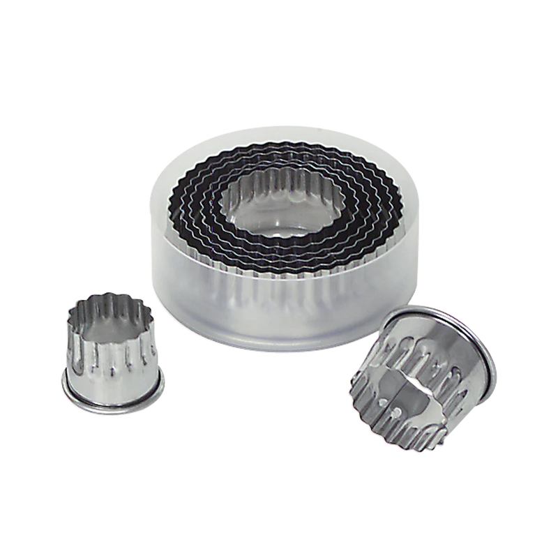 Gobel 8 Piece Fluted Pastry Cutter Set