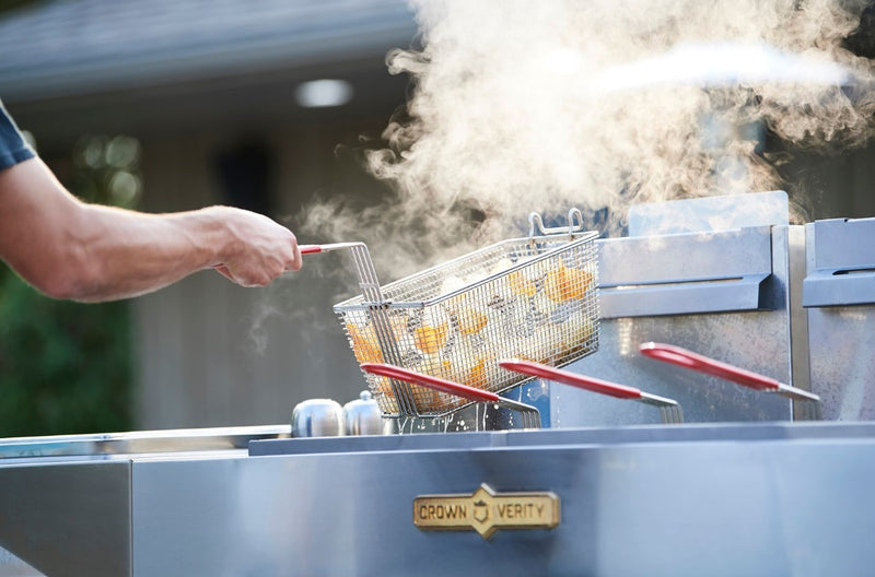 Crown Verity CV-PF-1NG 35-40 lb Portable Single Tank Outdoor Fryer, Gas