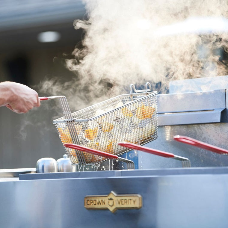 Crown Verity CV-PF-2NG 2 x 35-40 lb. Outdoor Portable Fryer, Gas