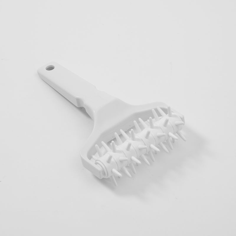 American Metalcraft Plastic Dough Docker with 5" Head