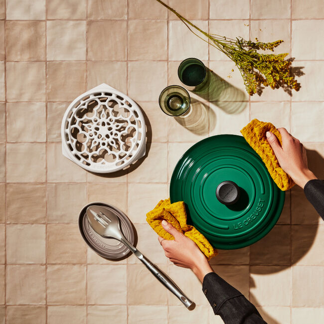 Le Creuset Deluxe Round Trivet, Sage