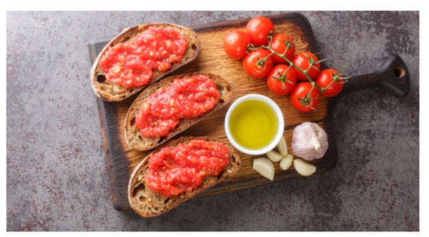 Pan con Tomate: Spain’s Favourite Breakfast – Spanish Tomato Bread