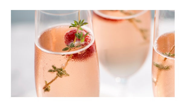 3 Christmas Cocktails to Celebrate the Holidays