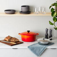 Le Creuset 4.2 Litre Round Dutch Oven, Oyster
