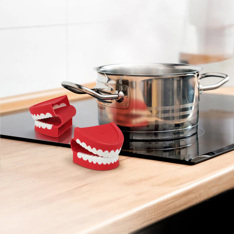 Fred Chomp Pot Holders