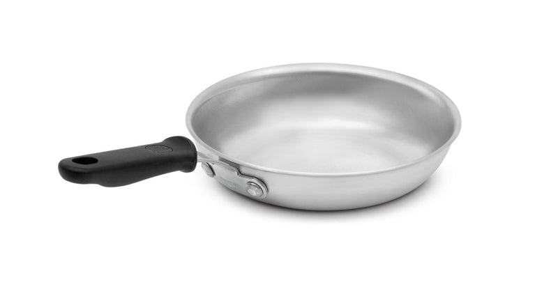 Vollrath Wear-Ever 8" Wear-Ever® Rivetless Fry Pan with Natural Finish, Silicone Handle