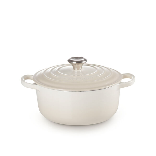 Le Creuset Round Dutch Oven 3.3L with Stainless Steel Knob, Meringue
