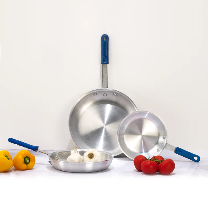 Winco Gladiator 10" Fry Pan with Blue Silicone Sleeve, Aluminum, Natural Finish